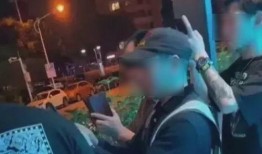 酒吧在线吃瓜免费视频播放,免费视频盛宴，在线吃瓜不停歇